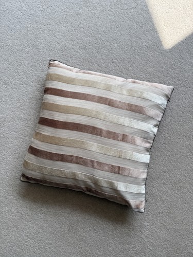 Laura ashley decorative - laura,