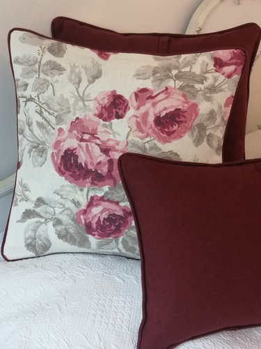 One laura ashley - 16", rose